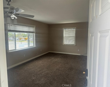 1022 E Erna Avenue - Photo Thumbnail 4