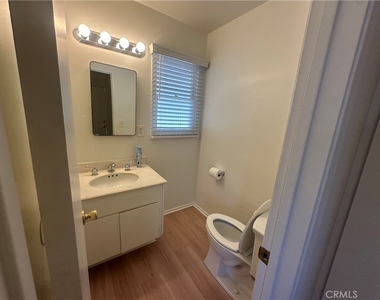 1371 S Loara Street - Photo Thumbnail 12