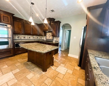 3215 Canna Lily Court - Photo Thumbnail 2