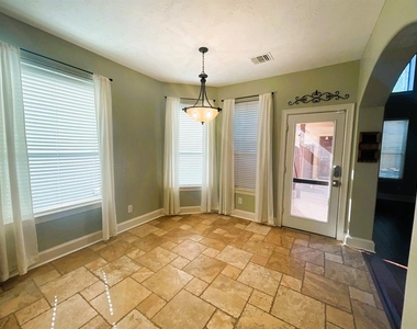 3215 Canna Lily Court - Photo Thumbnail 22