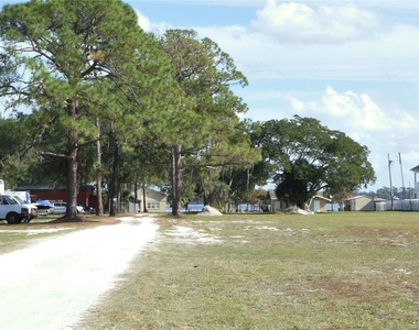 9203 Winter Garden Vineland Road - Photo Thumbnail 5