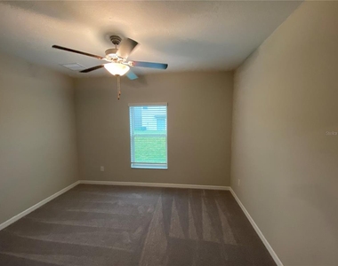 3705 Daisy Bloom Place - Photo Thumbnail 32