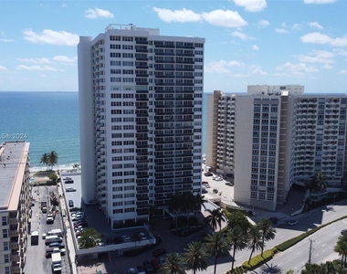 3140 S Ocean Dr - Photo Thumbnail 33