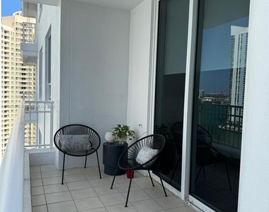 801 Brickell Key Blvd - Photo Thumbnail 25