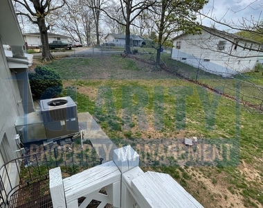 1702 Chestnut Street Se - Photo Thumbnail 8