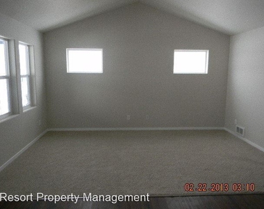 6618 N Descartes Dr - Photo Thumbnail 2