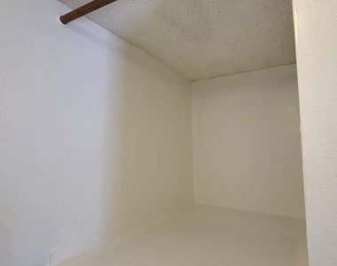 9013 Montoya St, Unit 3 - Photo Thumbnail 20