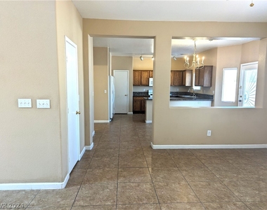 5220 El Pescador Avenue - Photo Thumbnail 6