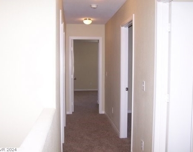 6045 Aripeka Street - Photo Thumbnail 14