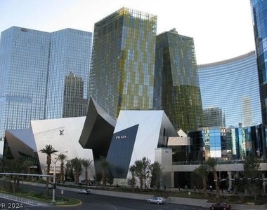 3722 Las Vegas Boulevard - Photo Thumbnail 23