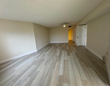 6500 Sunset Way - Photo Thumbnail 18