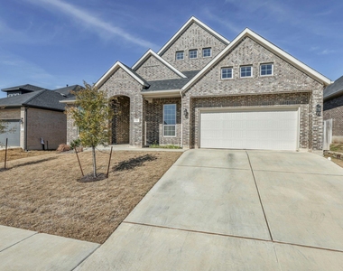 545 Gamble Dr - Photo Thumbnail 1