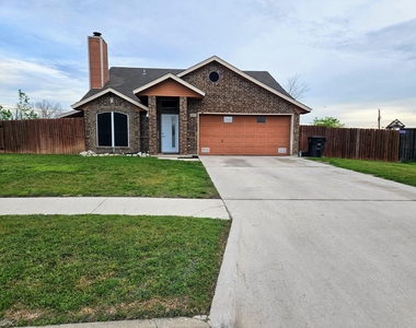 4709 Teal Dr - Photo Thumbnail 6