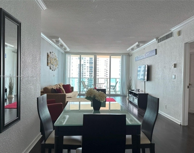 2501 S Ocean Dr - Photo Thumbnail 17