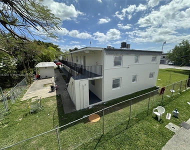 7720 N Miami Ave - Photo Thumbnail 15