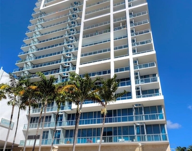 6799 Collins Ave - Photo Thumbnail 23