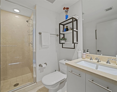 6799 Collins Ave - Photo Thumbnail 26