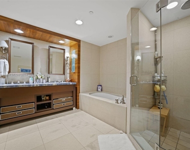 6799 Collins Ave - Photo Thumbnail 23