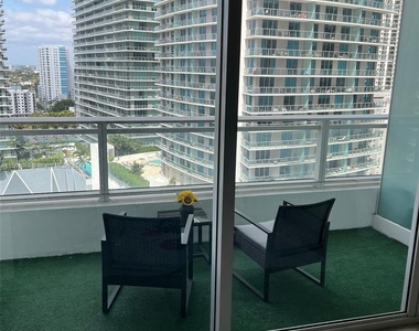 1080 Brickell Ave - Photo Thumbnail 9