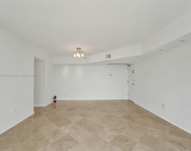 5900 Collins Ave - Photo Thumbnail 67