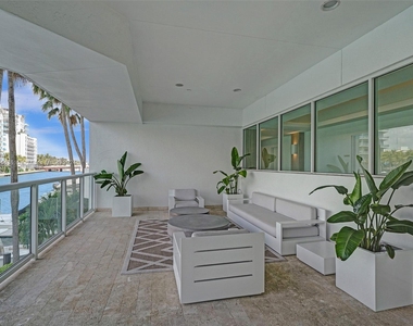 5900 Collins Ave - Photo Thumbnail 42