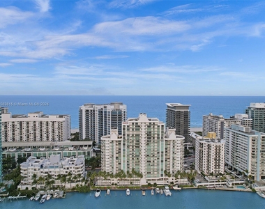 5900 Collins Ave - Photo Thumbnail 6