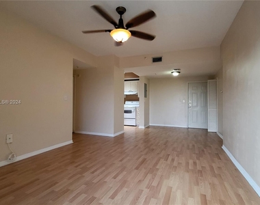 3500 Coral Way - Photo Thumbnail 5