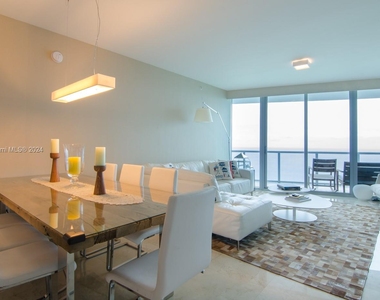 17001 Collins Ave - Photo Thumbnail 5