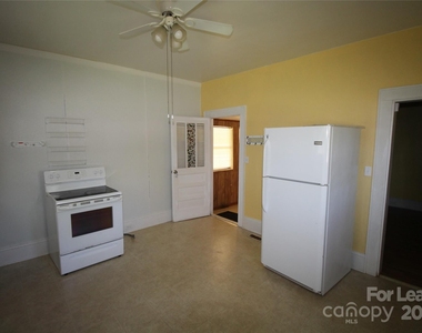 5122 Wilkinson Boulevard - Photo Thumbnail 5