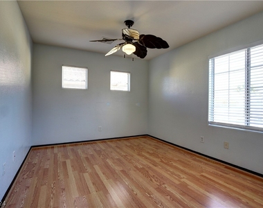 8125 Retriever Avenue - Photo Thumbnail 18