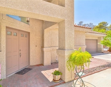 2528 Golden Sands Drive - Photo Thumbnail 4