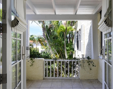 260 Oleander Avenue - Photo Thumbnail 21