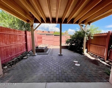 2689 W Avenida Azahar - Photo Thumbnail 18