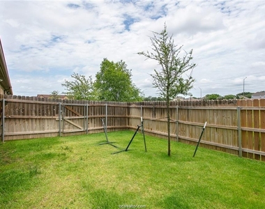 3325 Wakewell Court - Photo Thumbnail 16