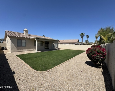 14570 W Catalina Drive - Photo Thumbnail 33