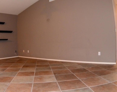 837 N Sailors Way - Photo Thumbnail 9