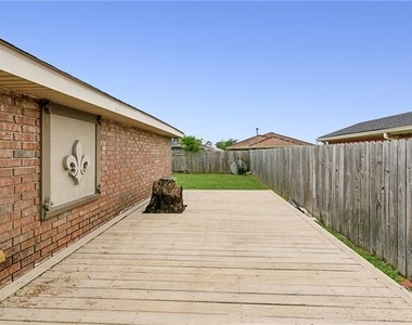 5754 E Louis Prima Drive - Photo Thumbnail 11