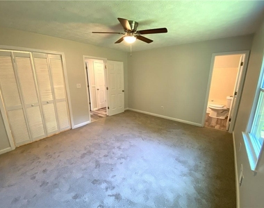 109 Indian Trail Drive - Photo Thumbnail 14