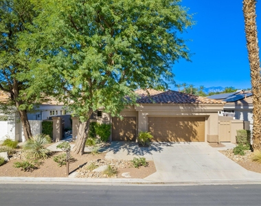 293 Desert Holly Drive - Photo Thumbnail 38