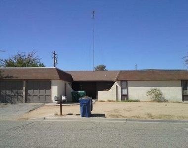 7517 California City Boulevard - Photo Thumbnail 0