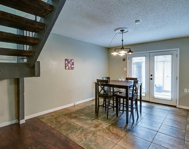 216 Westview Terrace - Photo Thumbnail 3