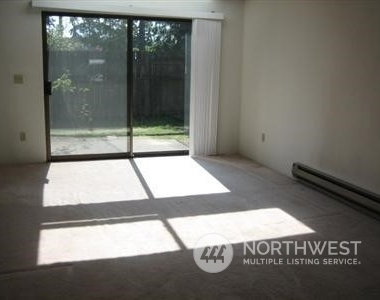 10135 Ne 137th Place - Photo Thumbnail 1