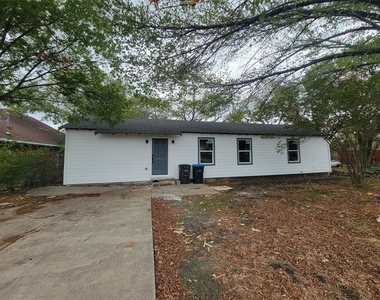 7208 Bob Hanger Street - Photo Thumbnail 22