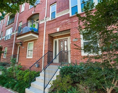 2492 Worthington Street - Photo Thumbnail 1