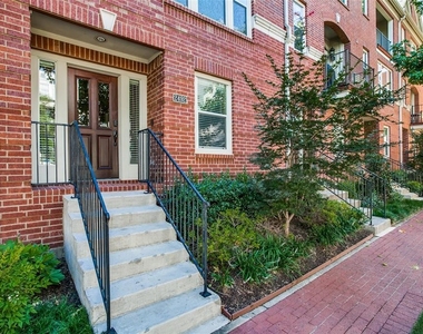 2492 Worthington Street - Photo Thumbnail 0