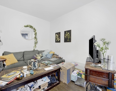 4404 W Altgeld Street - Photo Thumbnail 8