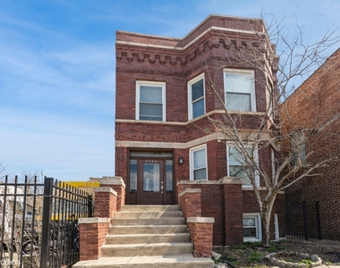 4153 N Kedzie Avenue - Photo Thumbnail 0