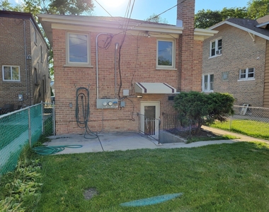 3213 Cuyler Avenue - Photo Thumbnail 14