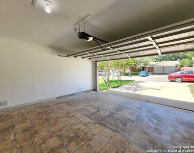 7710 Clay Ridge Dr - Photo Thumbnail 22