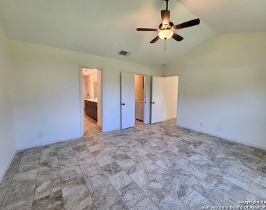 7710 Clay Ridge Dr - Photo Thumbnail 13